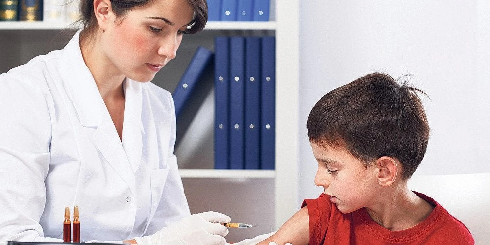 Τα κριτήρια για δωρεάν εμβόλια κατά της μηνιγγίτιδας Β